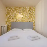 3 Pieces Avec Terrase - Vieille Apartment
