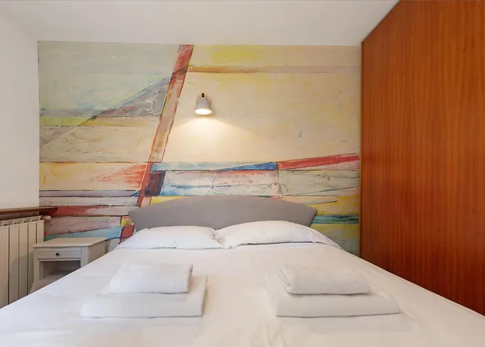 3 Pieces Avec Terrase - Vieille Μεντόν